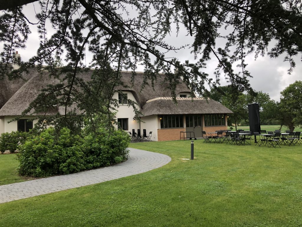 Vue extérieure du restaurant OSMOSE